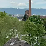 Fosters Garden Apartman