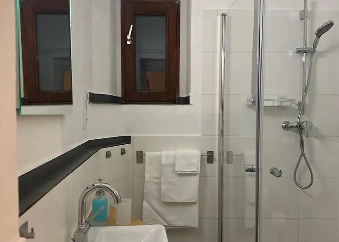 Fosters Garden Daire *