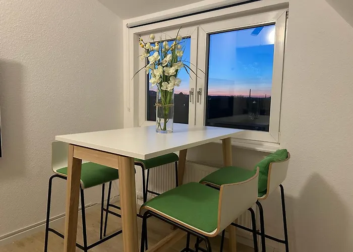 Daire Fosters Garden *